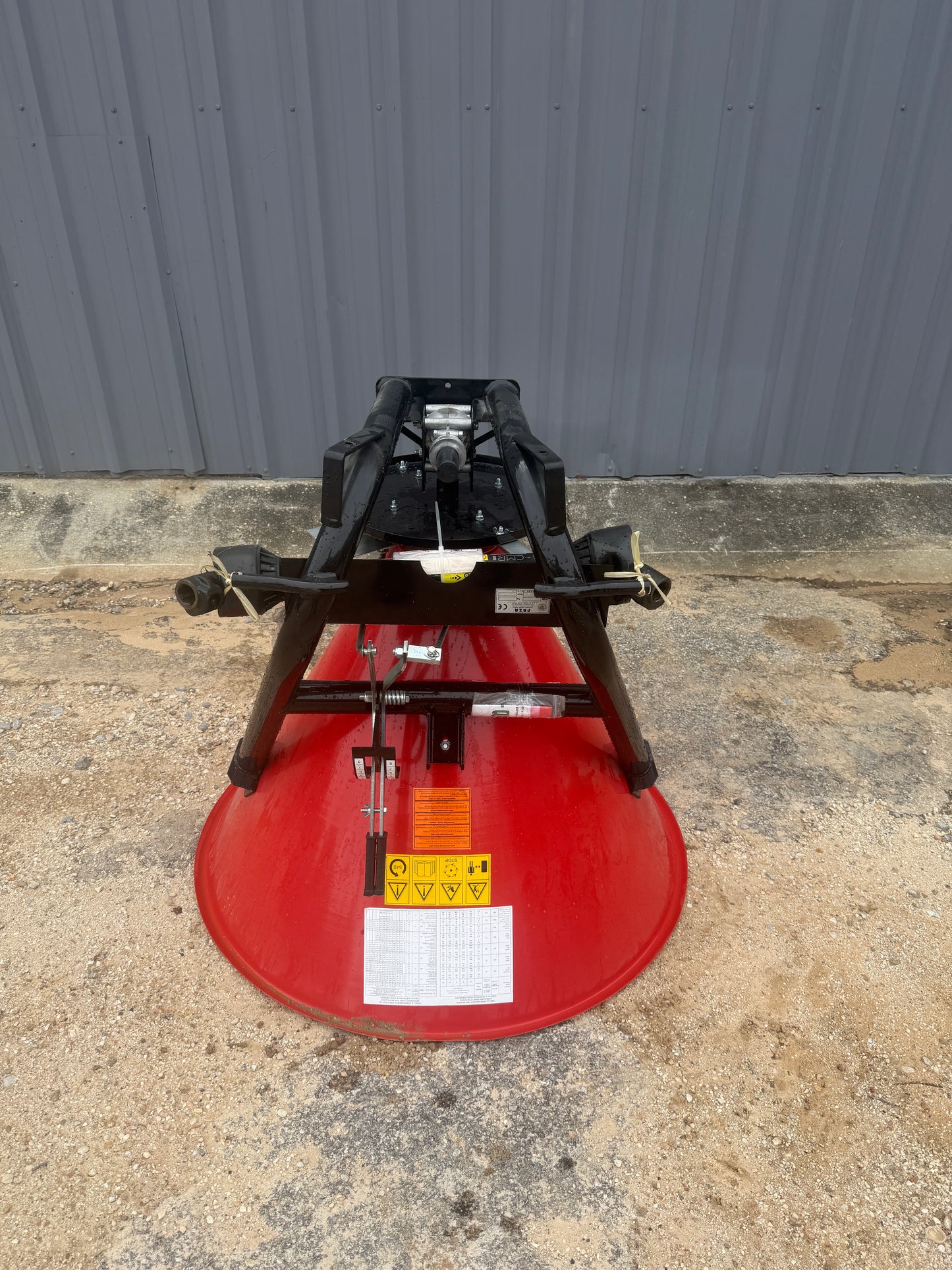 LAND SPAN F/300 3-POINT HITCH SEED SPREADER
