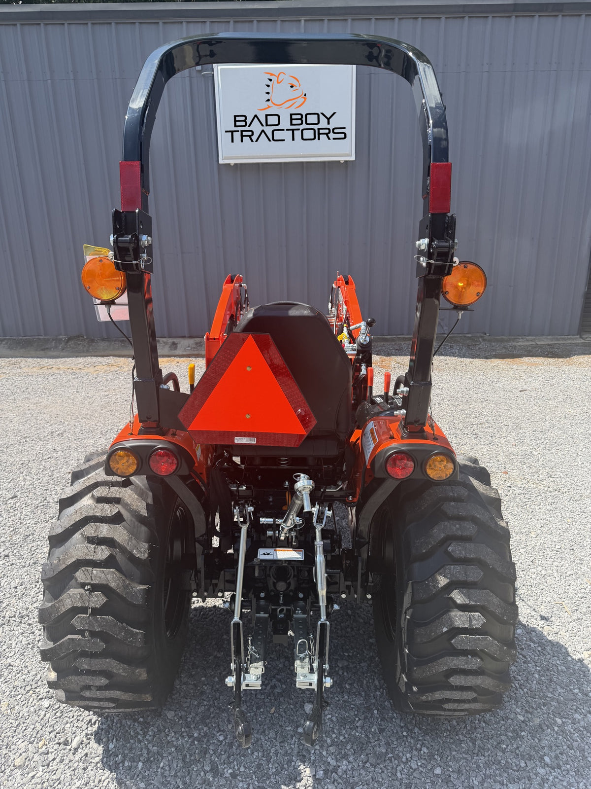 NEW 2026 BAD BOY 3026H TRACTOR (25 HP)