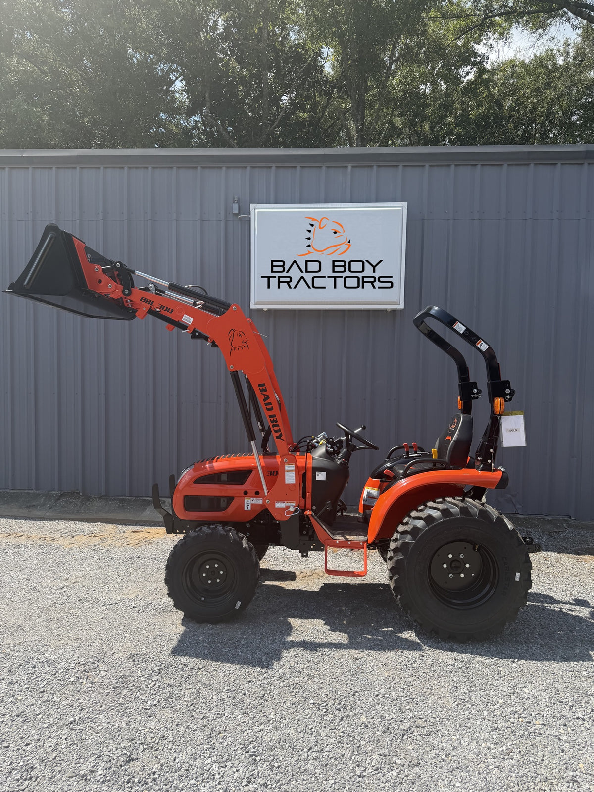 NEW 2026 BAD BOY 3026H TRACTOR (25 HP)