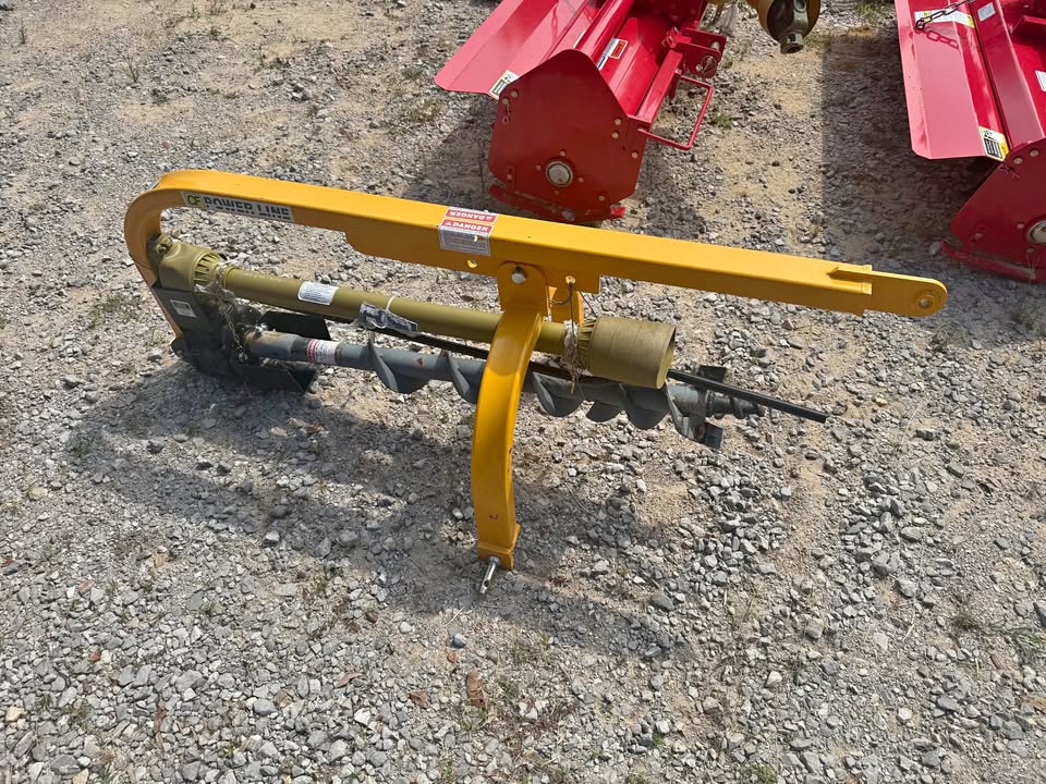 POST HOLE DIGGER WITH 6” BIT