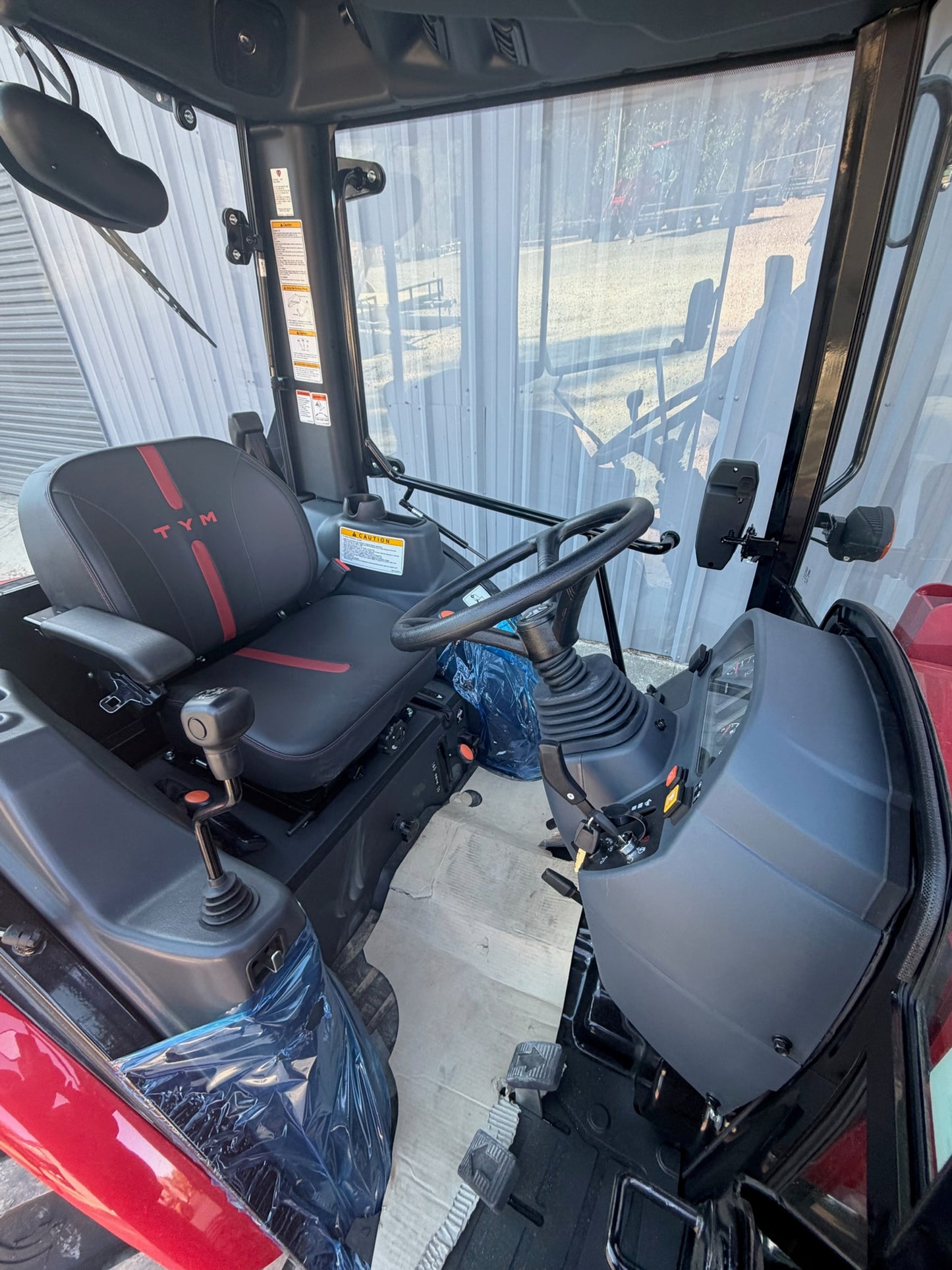 NEW 2026 TYM T3025 CAB AND AIR TRACTOR (24 HP)