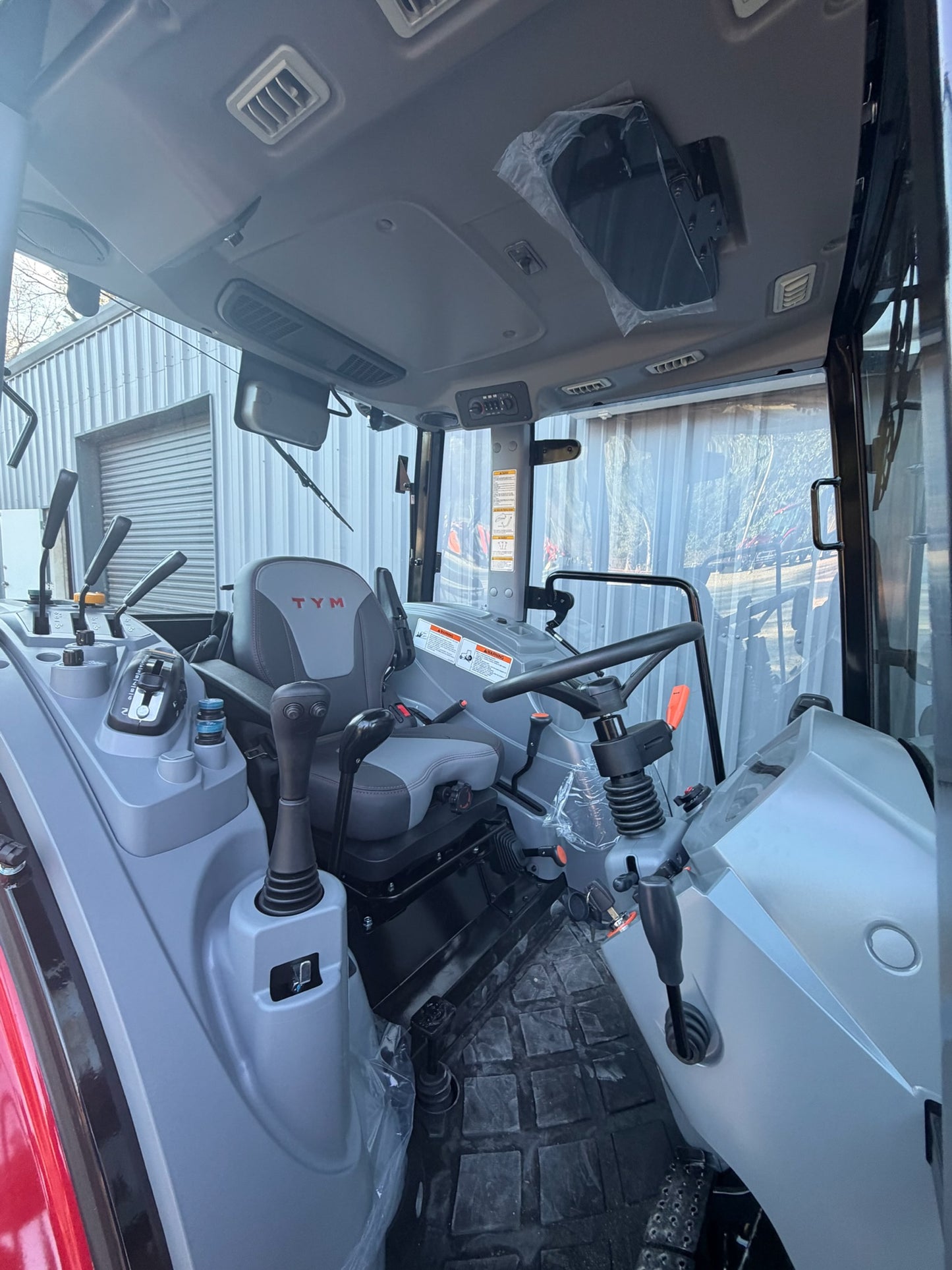 NEW 2026 TYM 4058PC CAB AND AIR TRACTOR (58 HP)