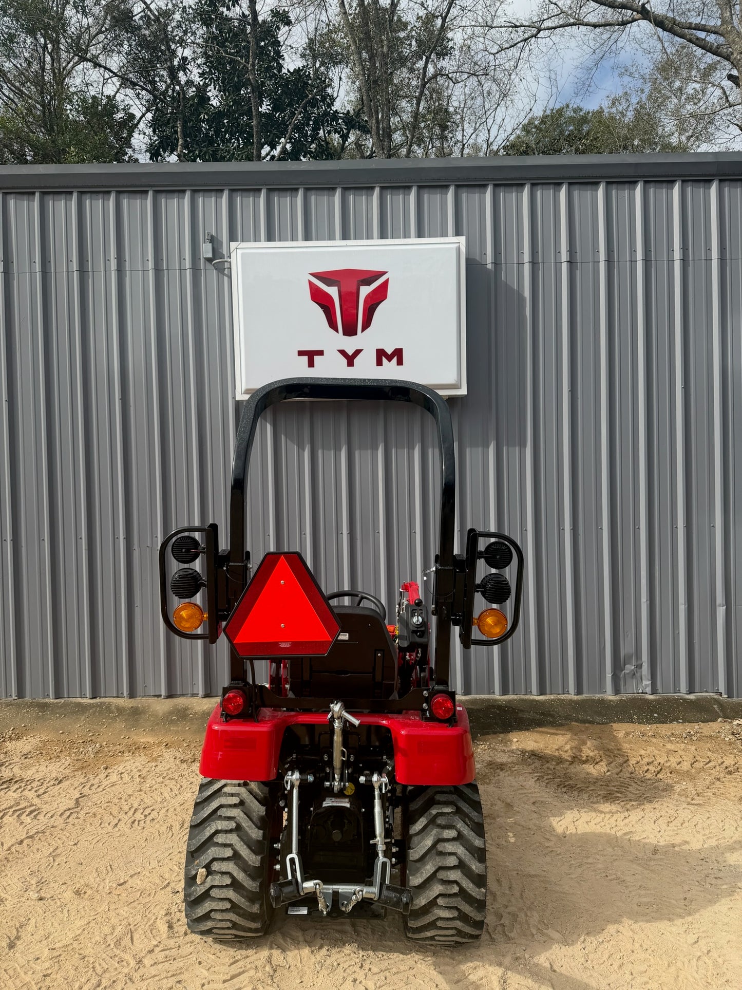 NEW 2026 TYM T224H TRACTOR (21.5 HP)