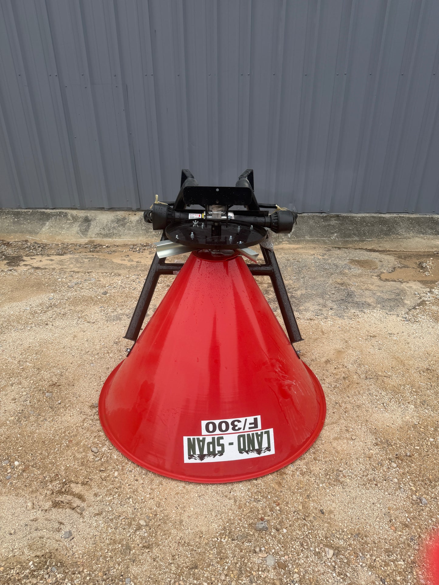 LAND SPAN F/300 3-POINT HITCH SEED SPREADER